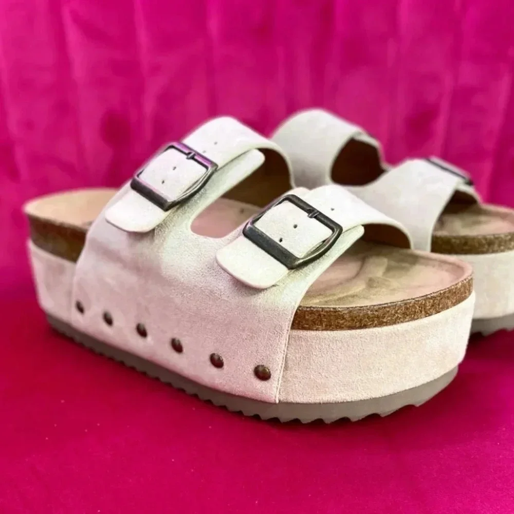 Corkys Tan Platform Flatform Sandals Cream Sand New